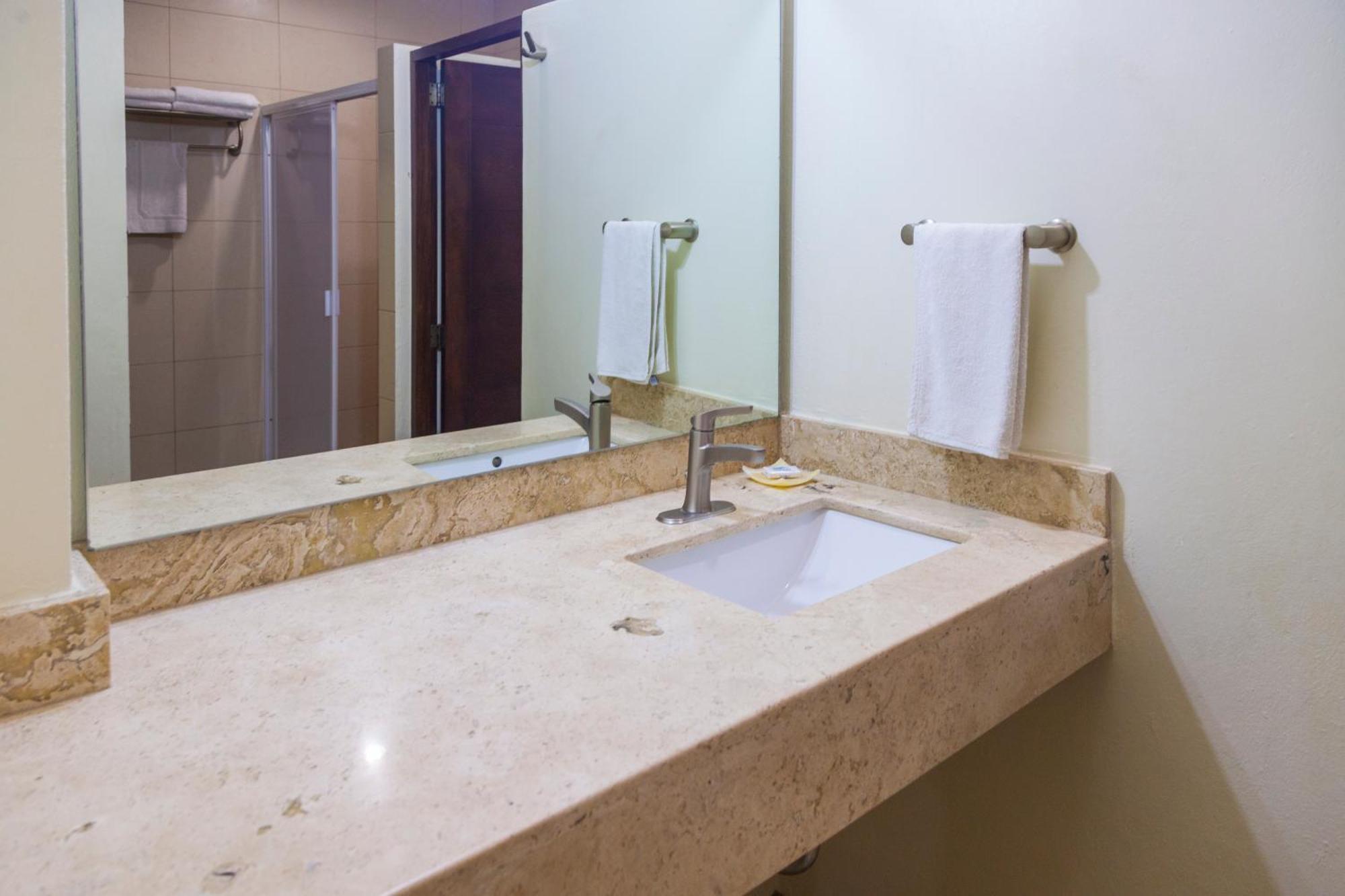 Hotel Nonni Santa Cruz Huatulco Buitenkant foto